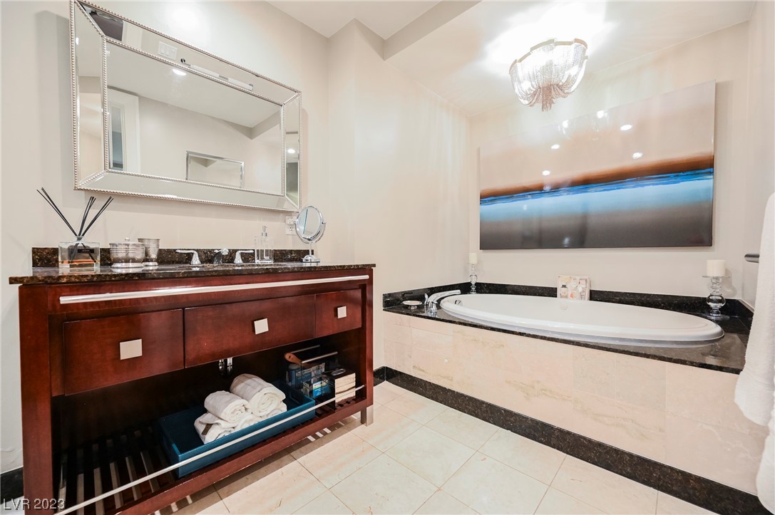 2700 Las Vegas Boulevard 1803