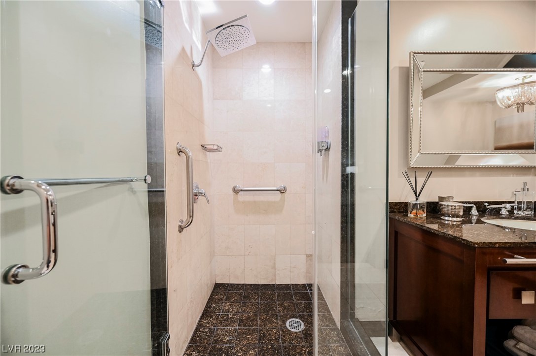 2700 Las Vegas Boulevard 1803