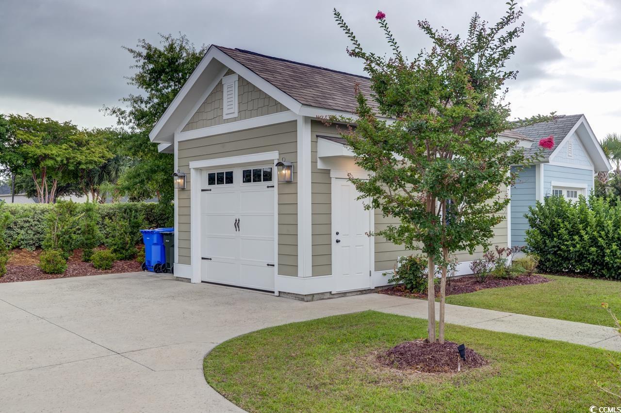 8218 Sandlapper Way