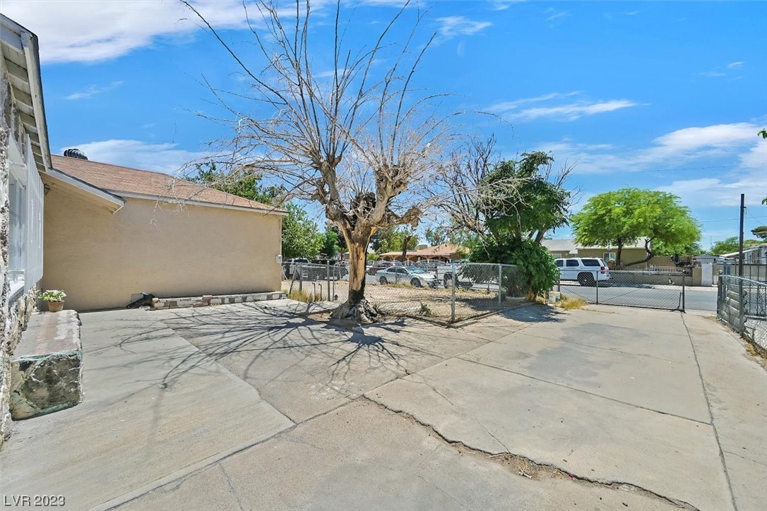708 Lillis Avenue