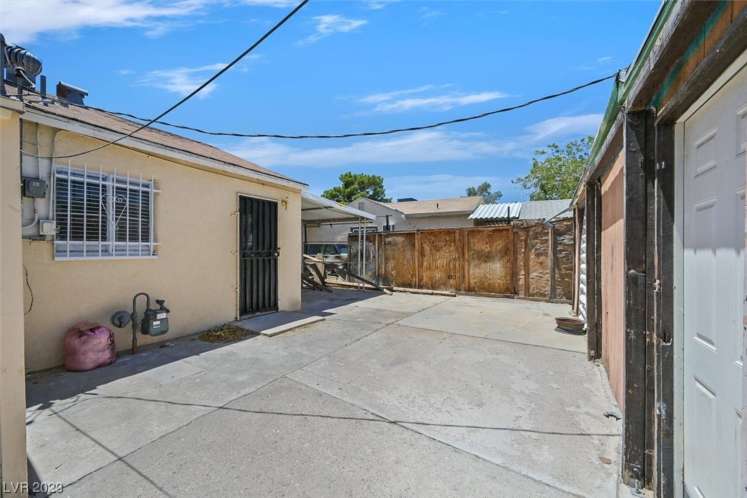 708 Lillis Avenue