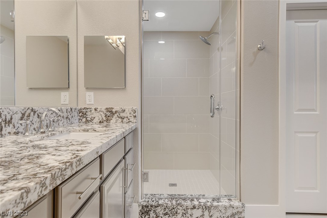 2555 Hampton Road 3108