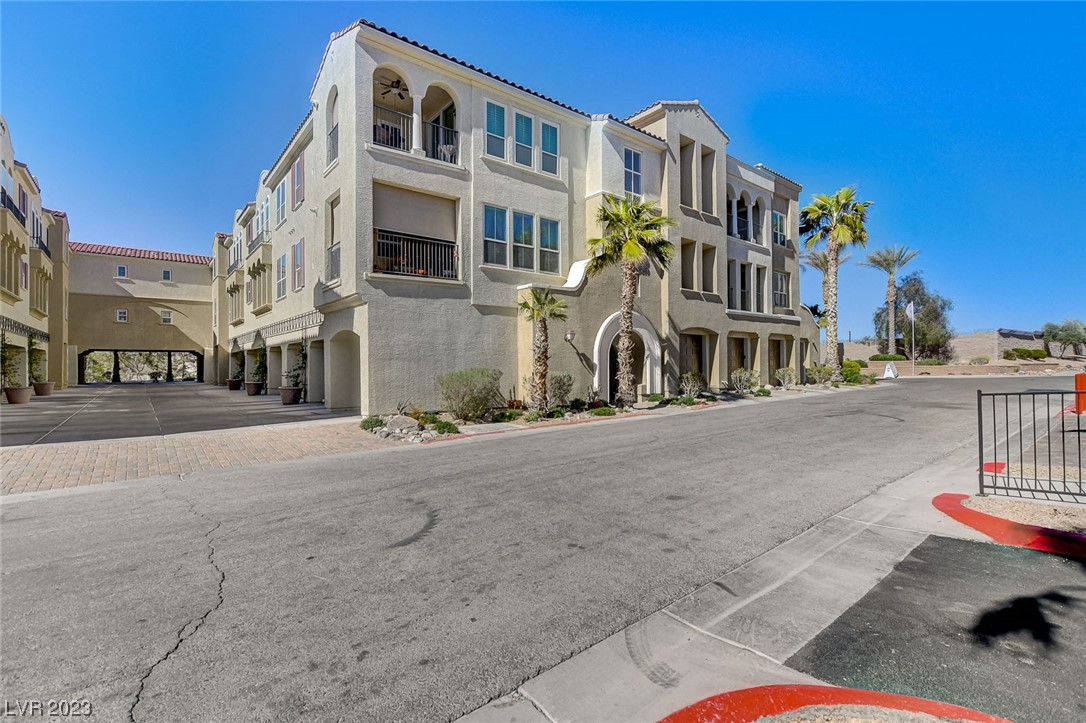 2555 Hampton Road 3108