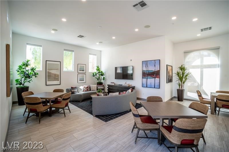 2555 Hampton Road 3108