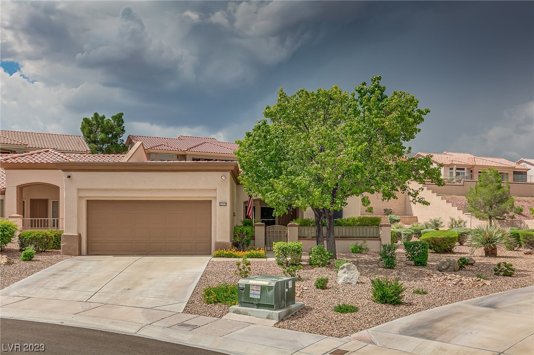 2737 Valley Downs Drive