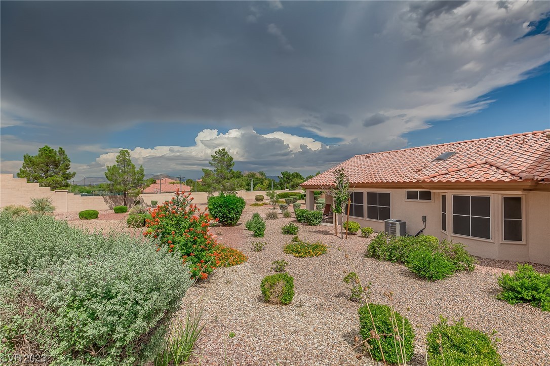 2737 Valley Downs Drive