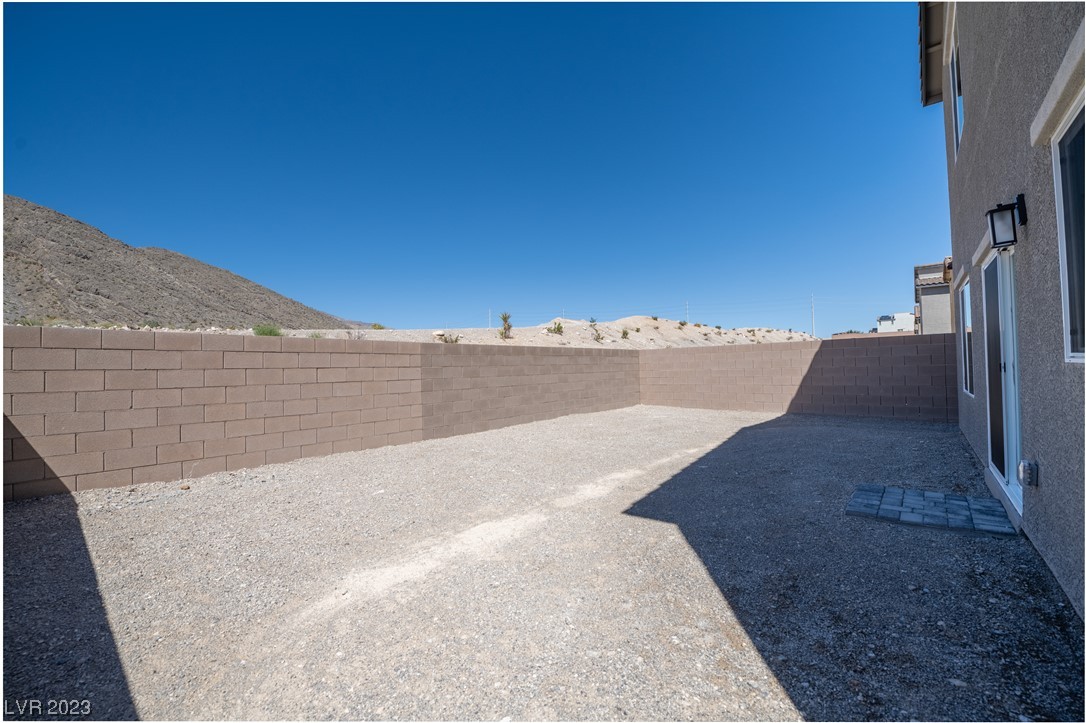 4225 Sago Lily Street