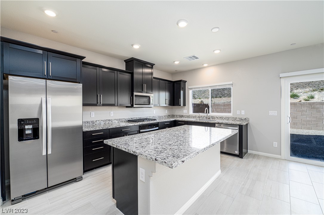 4225 Sago Lily Street