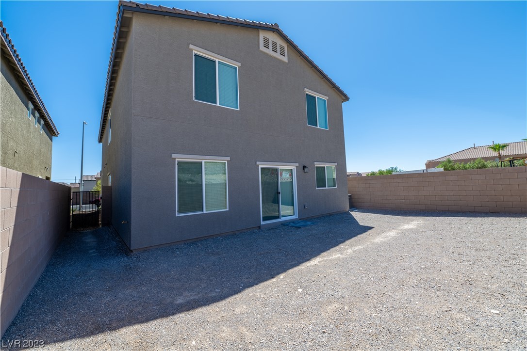 4225 Sago Lily Street