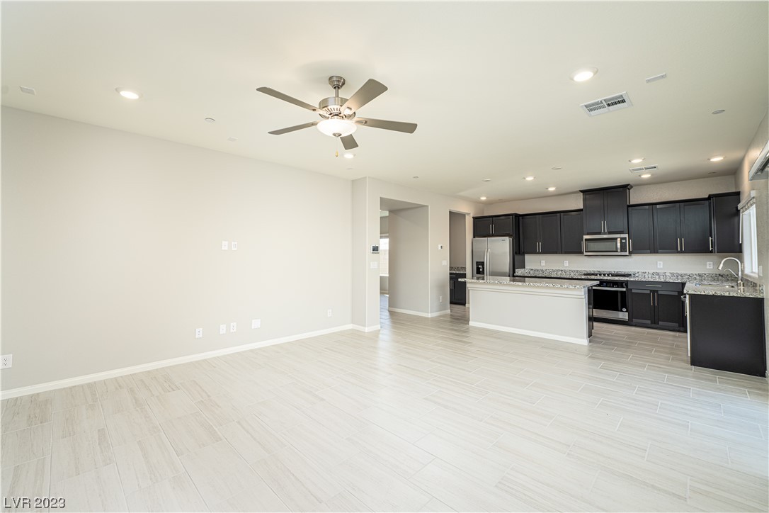 4225 Sago Lily Street