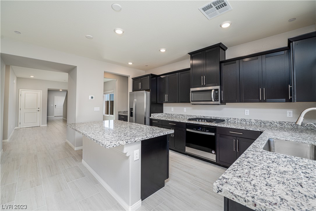 4225 Sago Lily Street