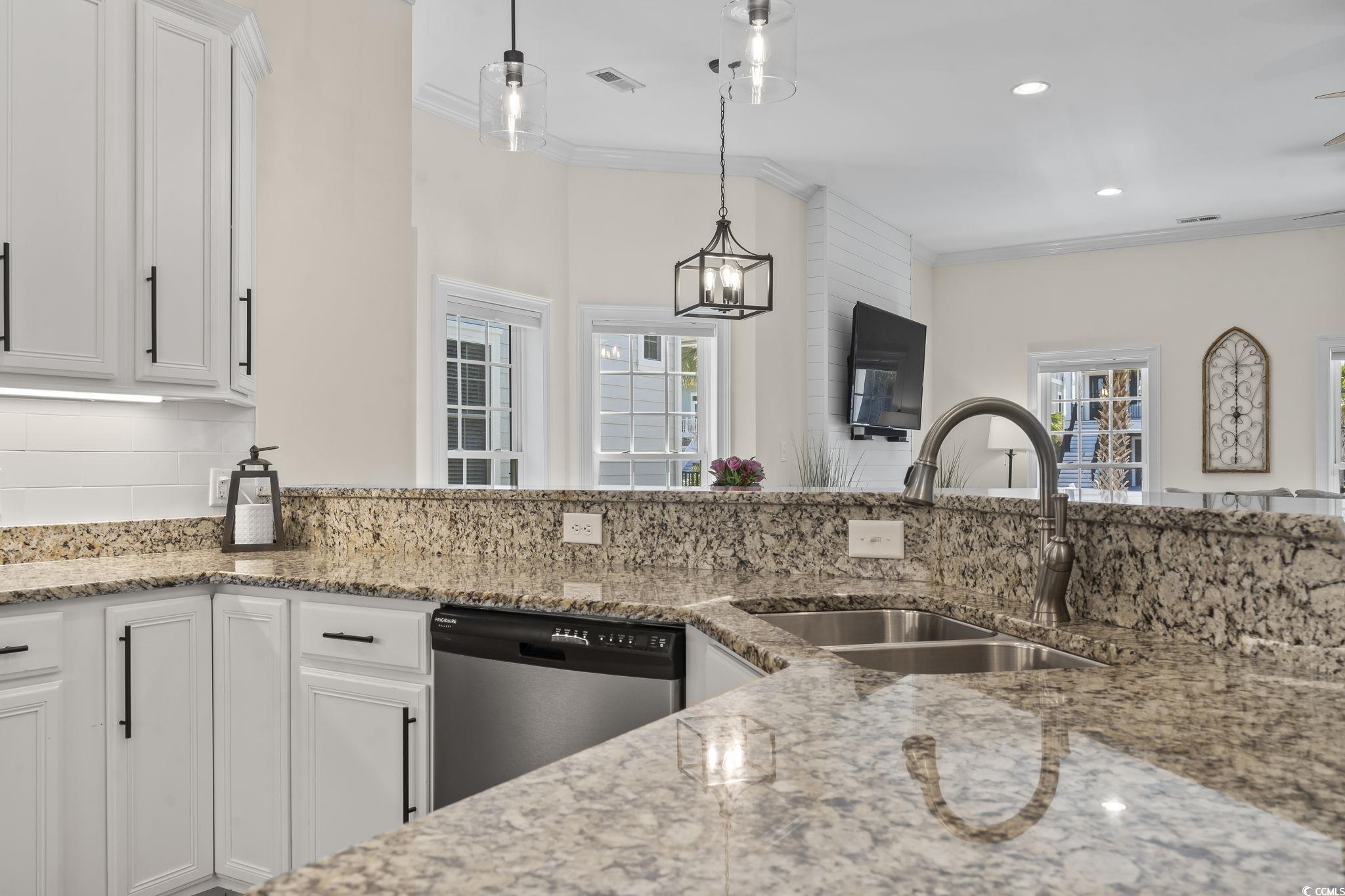 439 W Palms Dr.