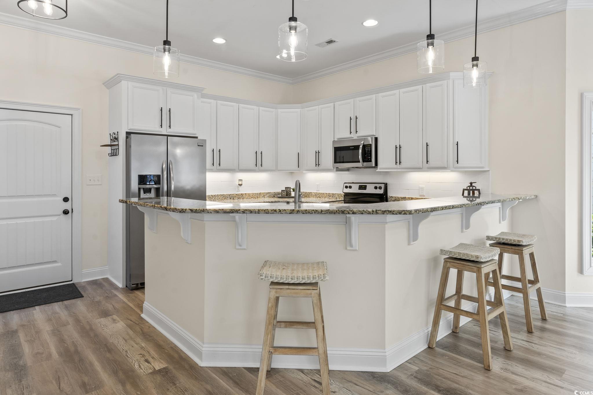 439 W Palms Dr.