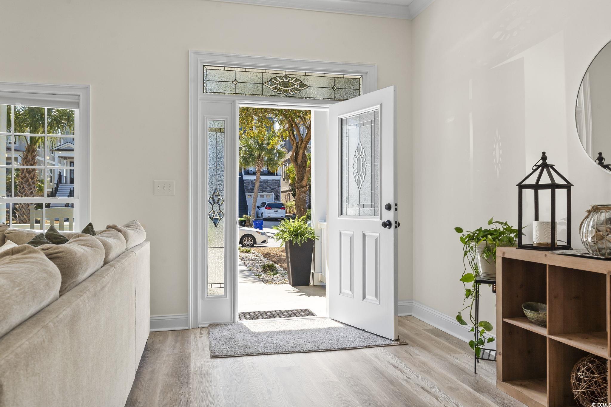 439 W Palms Dr.