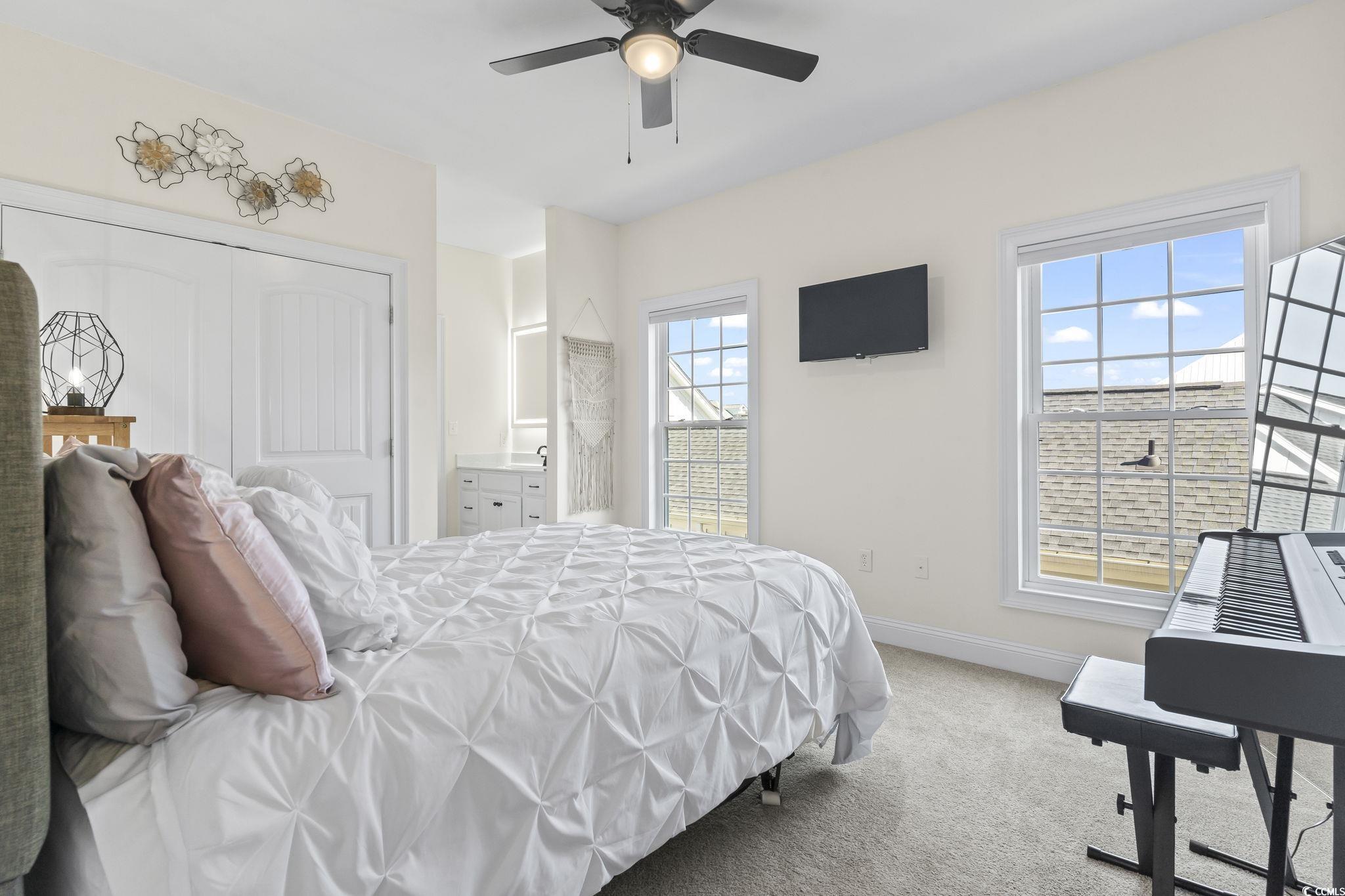 439 W Palms Dr.