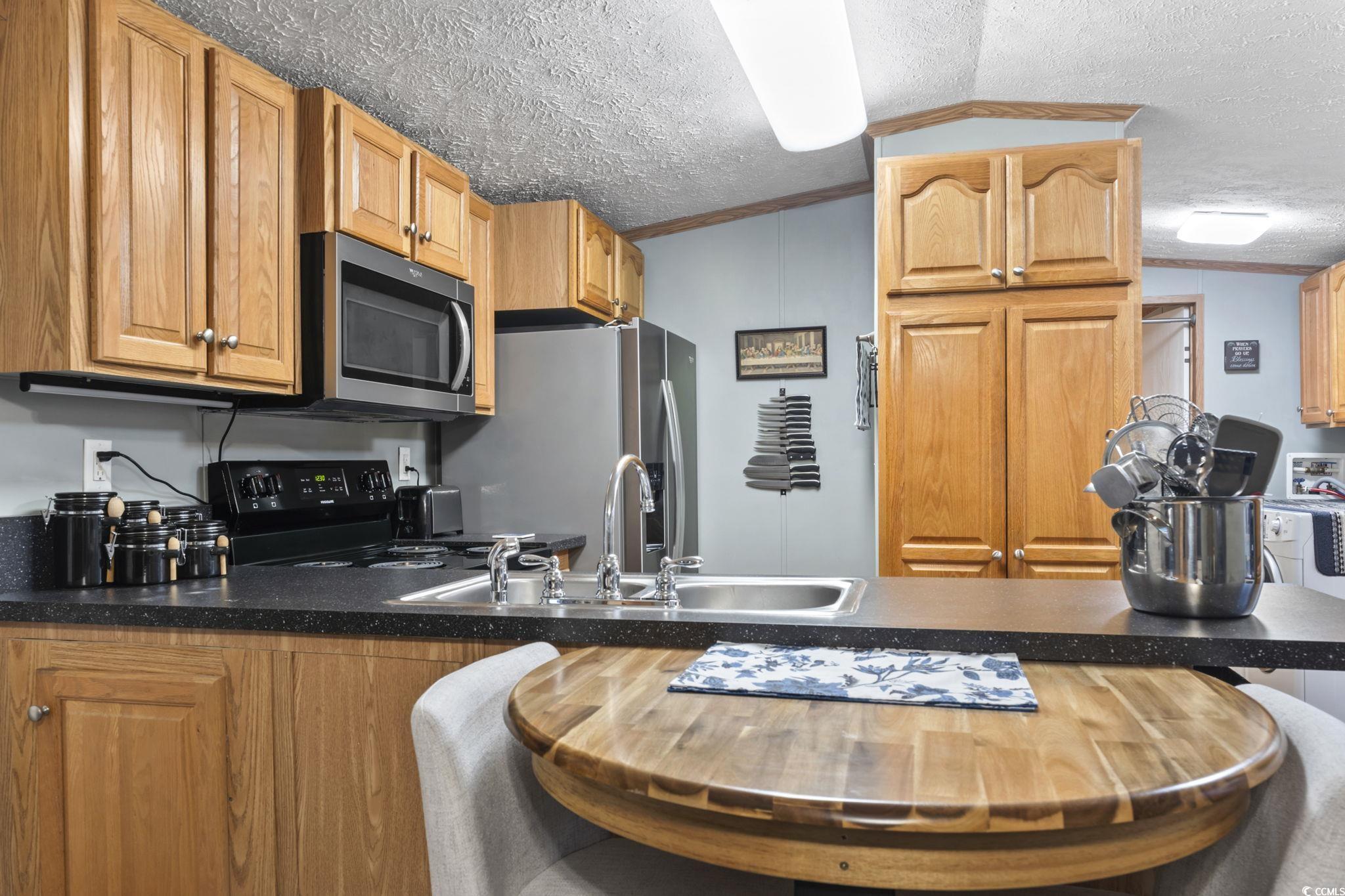 1605 Embers Dr.