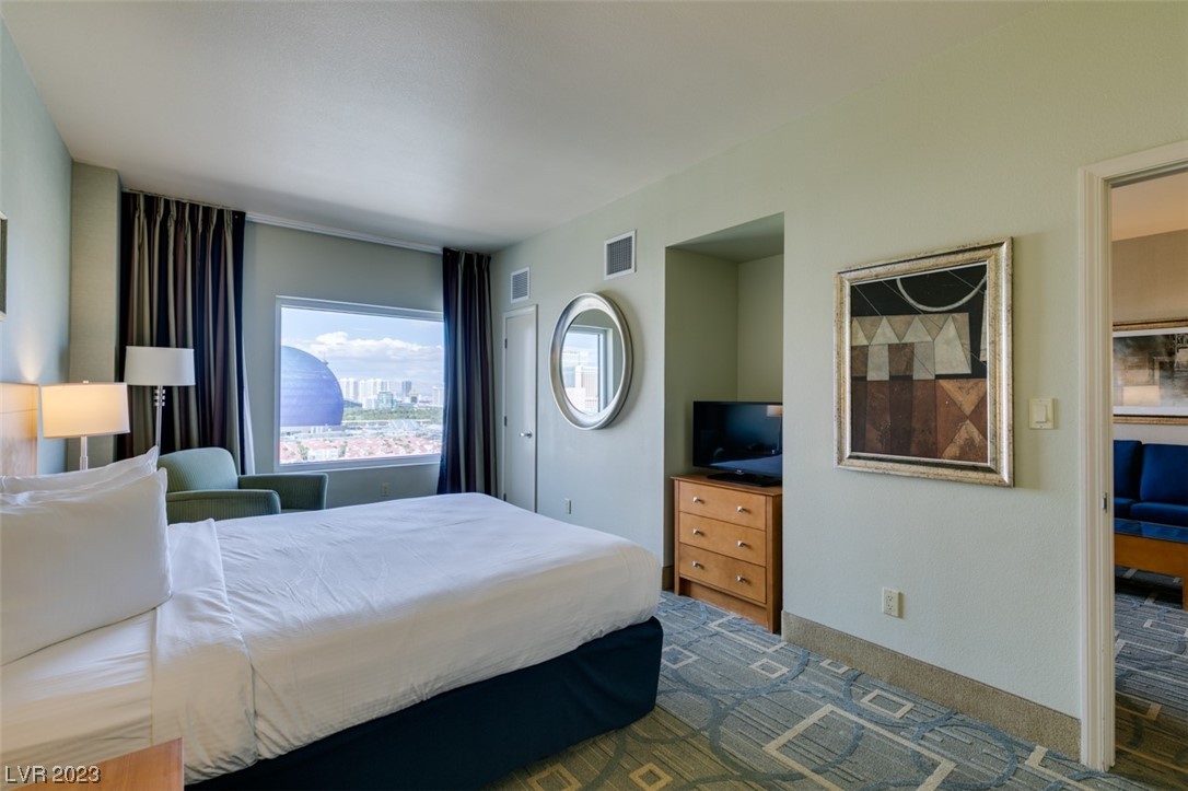 211 East FLAMINGO Road 1405