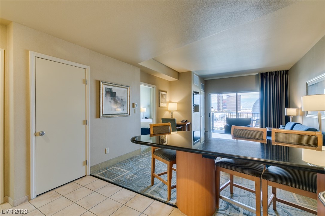 211 East FLAMINGO Road 1405
