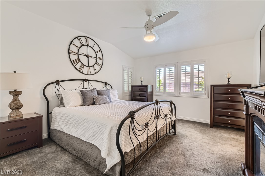 32 Amber Rock Street