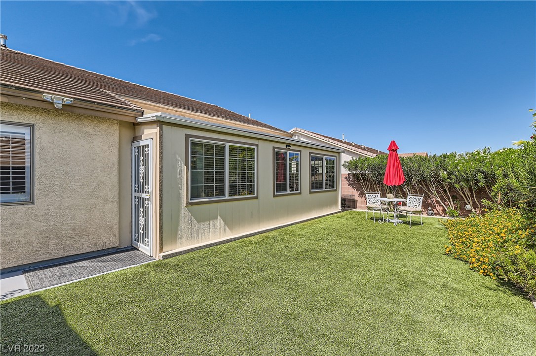 32 Amber Rock Street