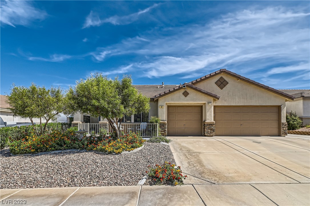 32 Amber Rock Street