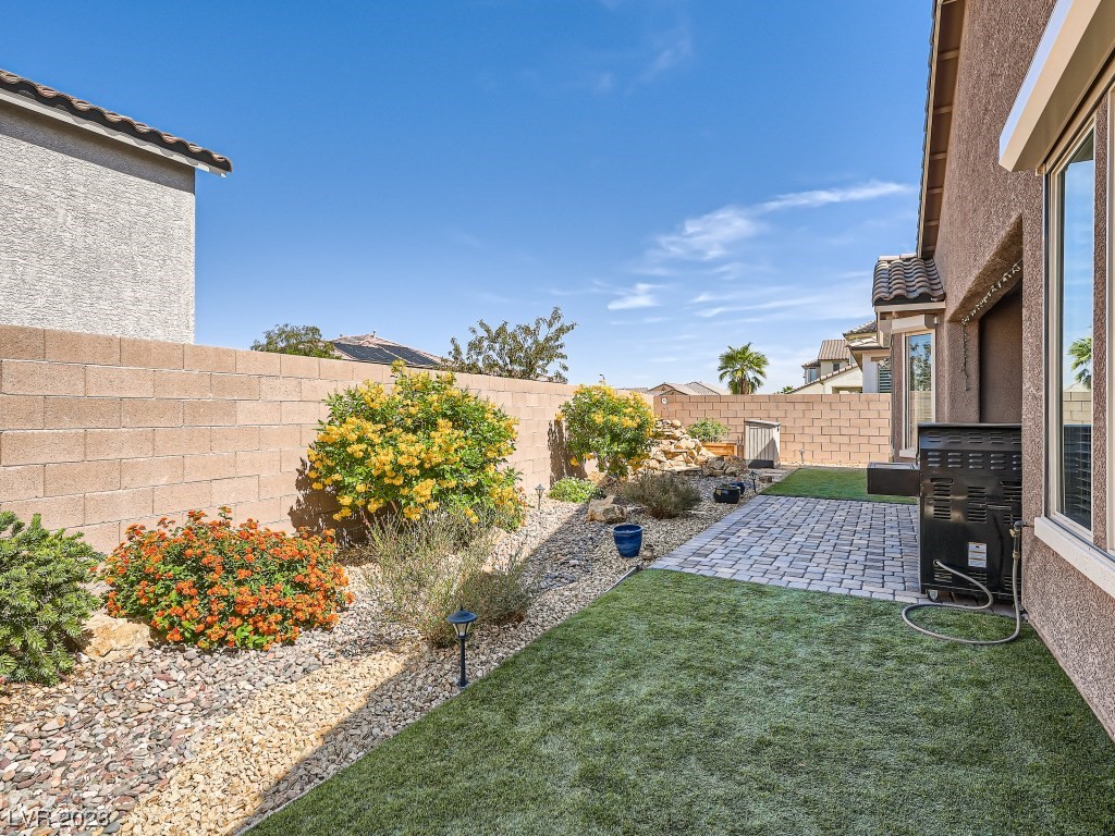 9550 Wild Valley Avenue