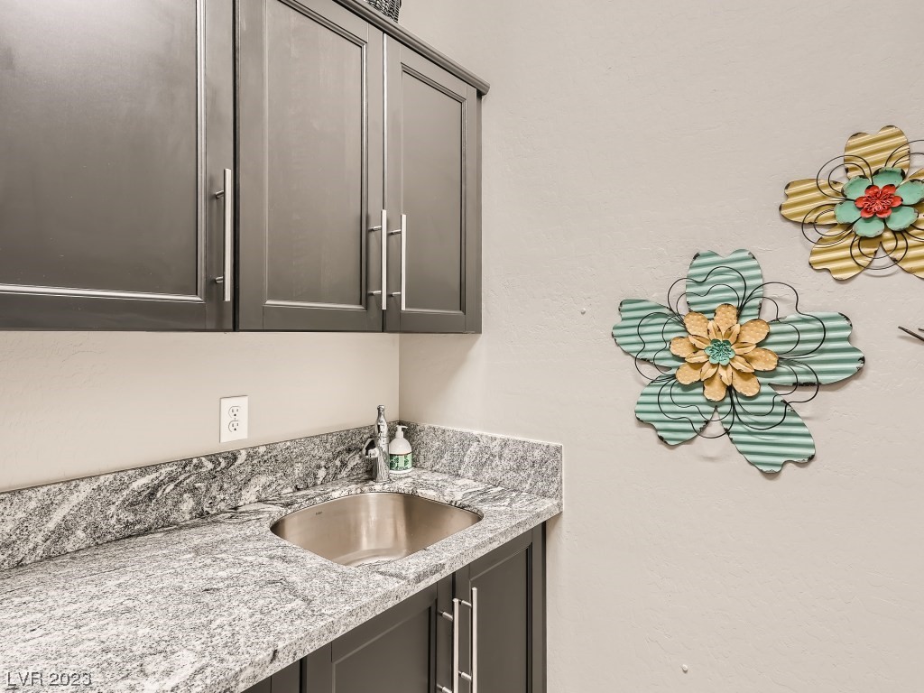 9550 Wild Valley Avenue