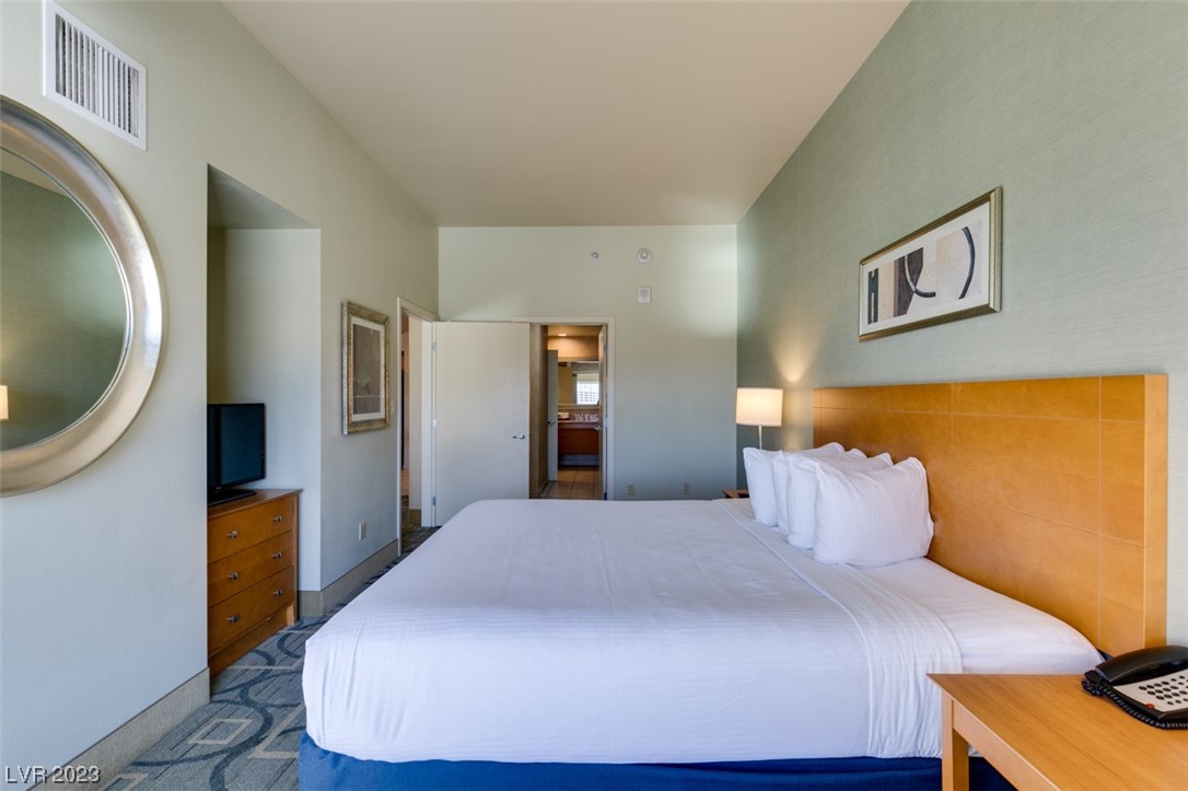 211 East FLAMINGO Road 1615