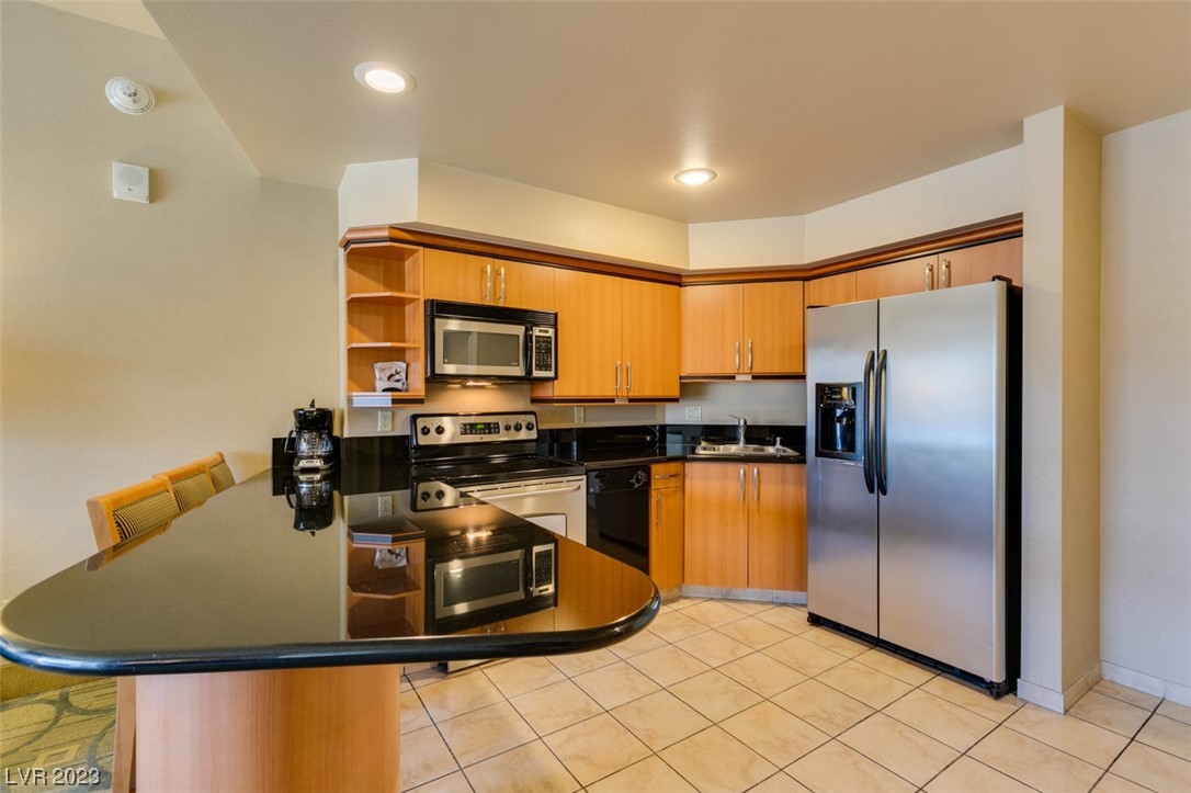 211 East FLAMINGO Road 1615