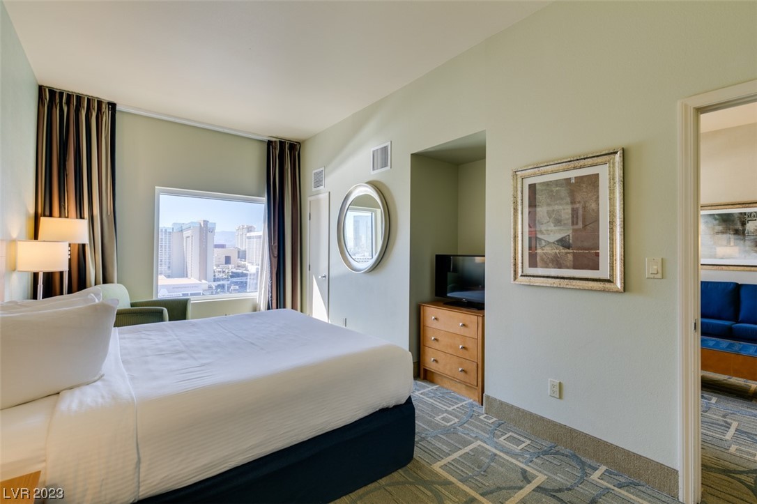 211 East FLAMINGO Road 1615
