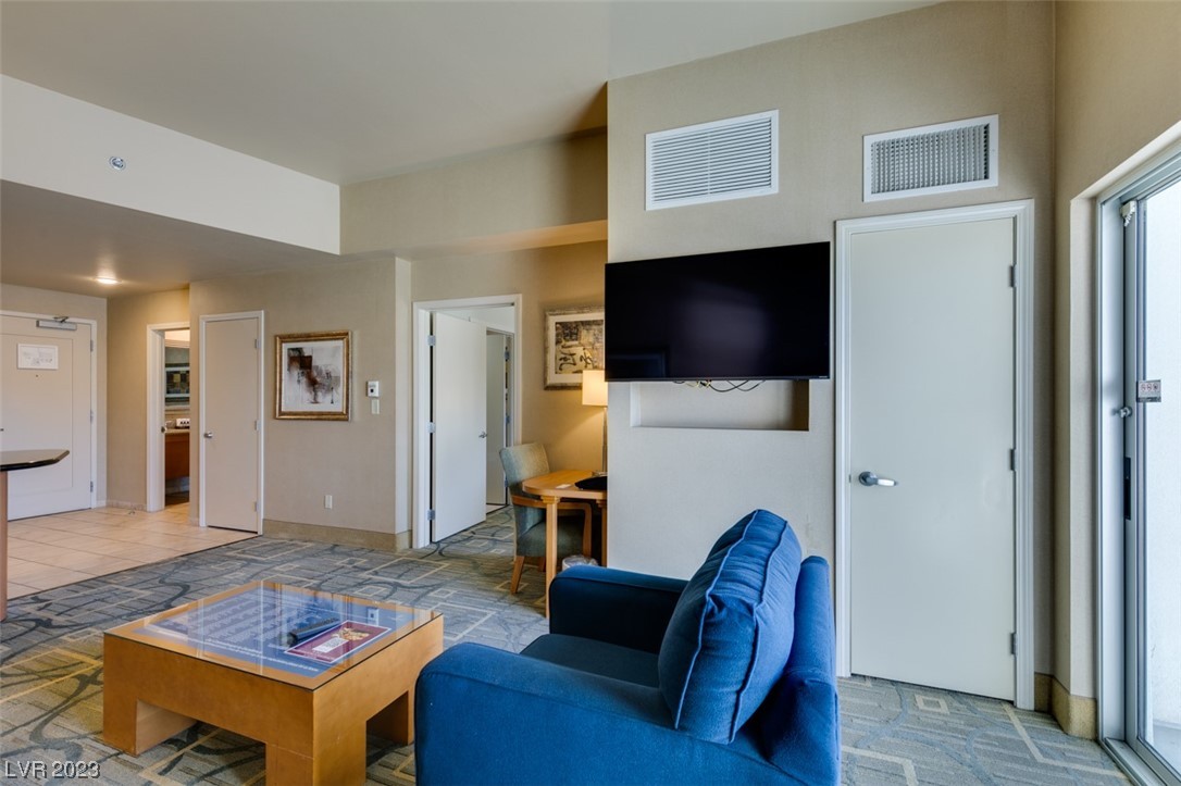 211 East FLAMINGO Road 1615