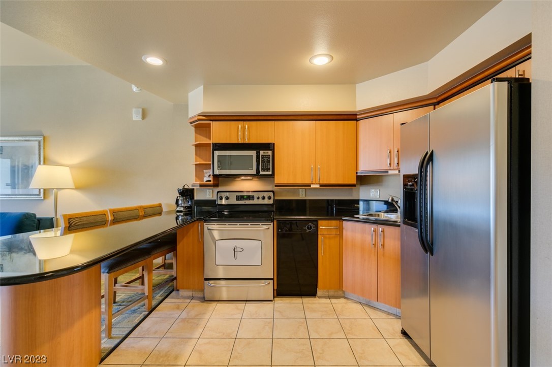 211 East FLAMINGO Road 1615