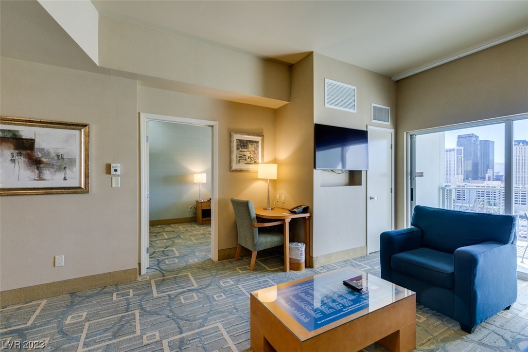 211 East FLAMINGO Road 1615