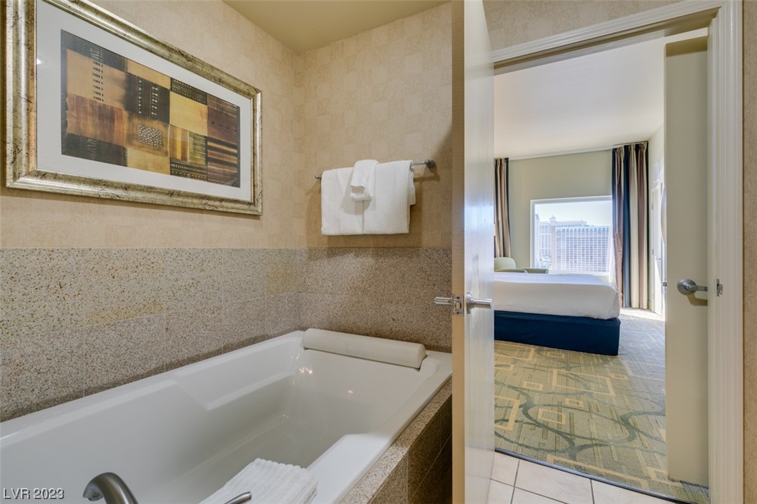 211 East FLAMINGO Road 1615