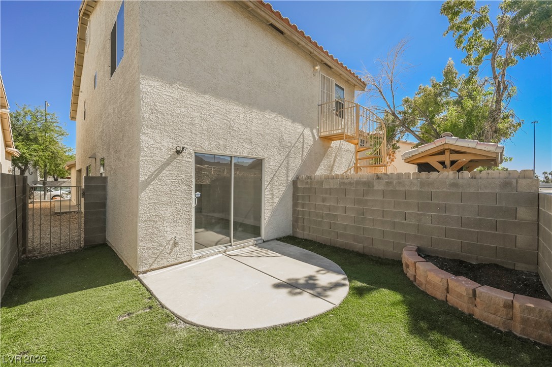 6115 Daisy Petal Street 101