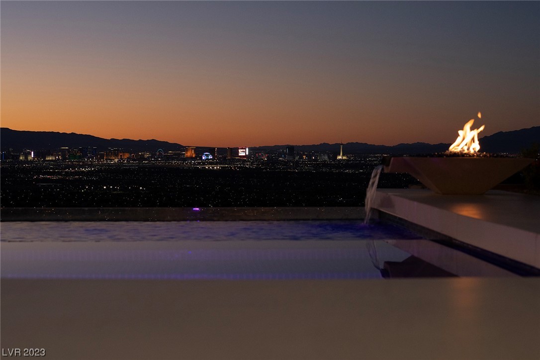 674 Dragon Point Drive