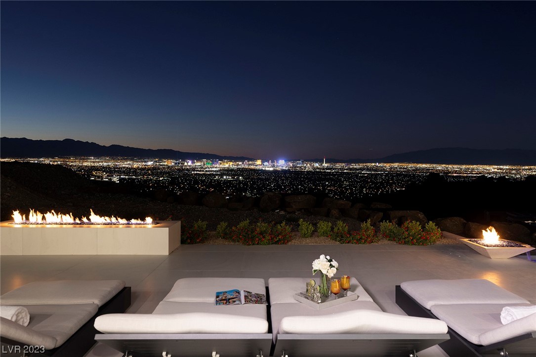 674 Dragon Point Drive