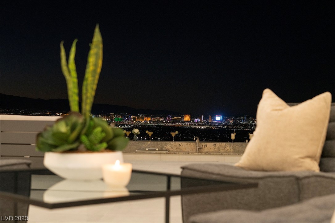 674 Dragon Point Drive