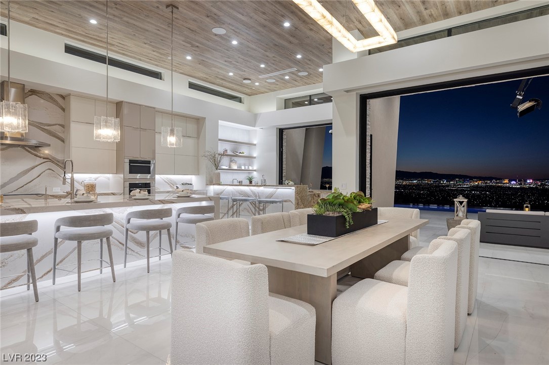 674 Dragon Point Drive