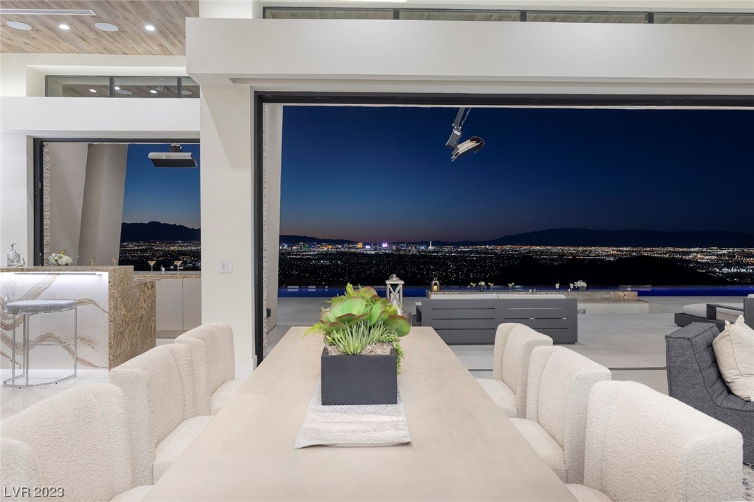 674 Dragon Point Drive