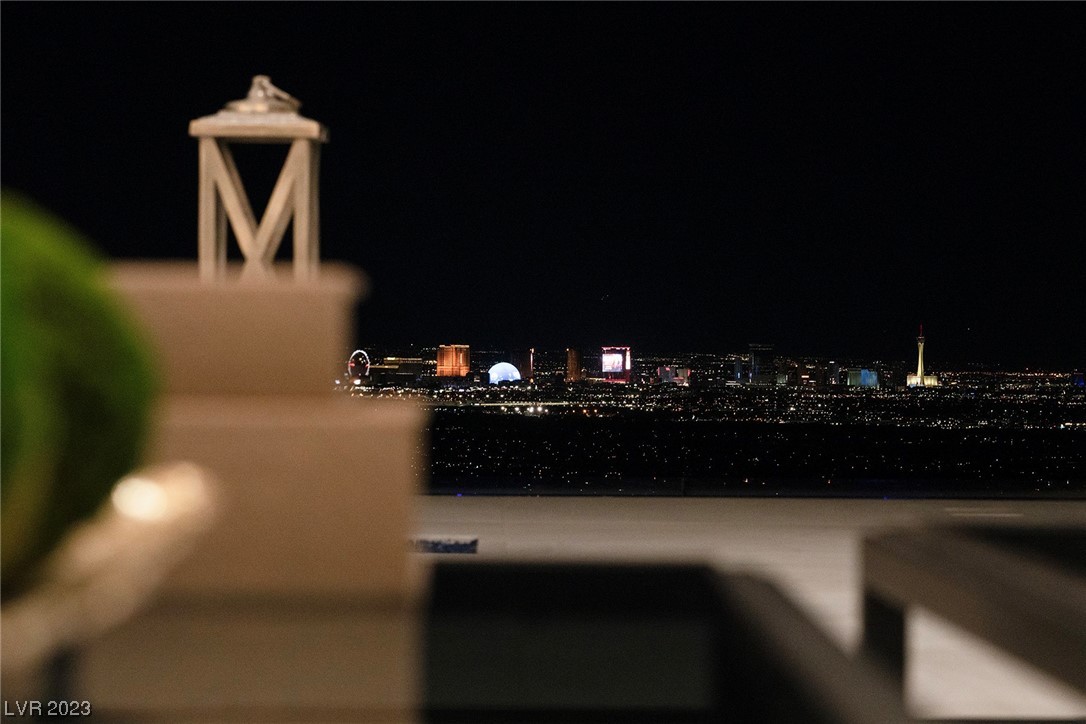 674 Dragon Point Drive