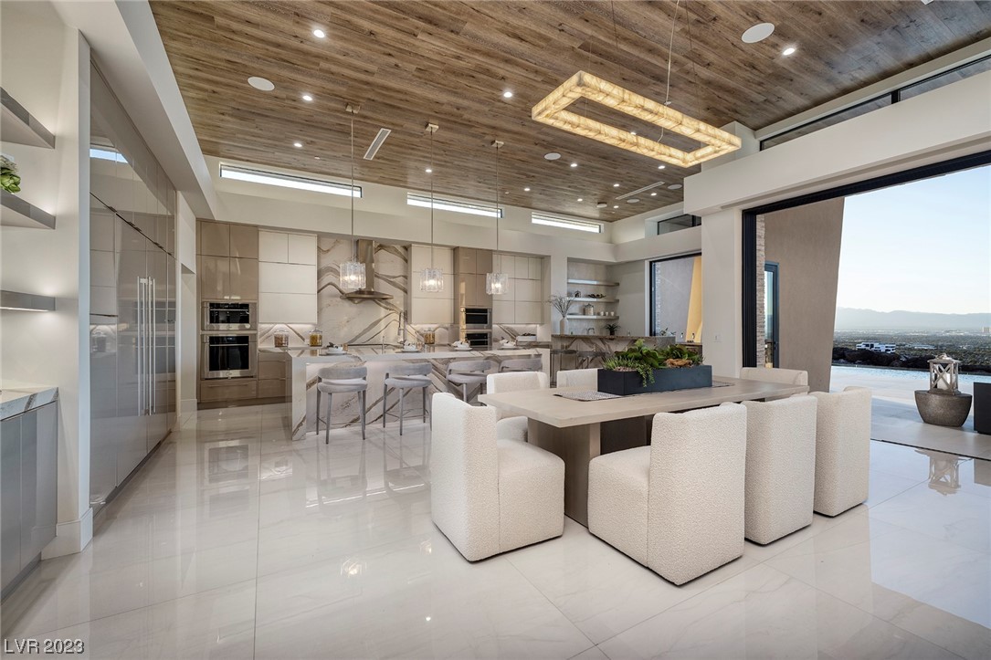 674 Dragon Point Drive