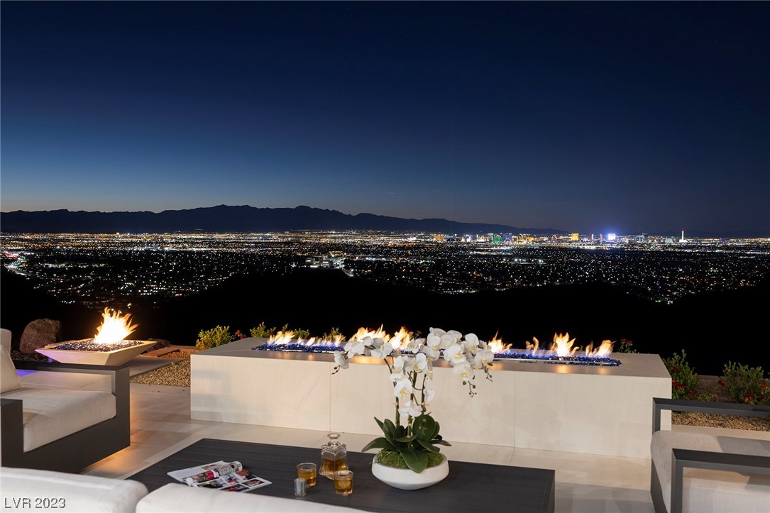 674 Dragon Point Drive