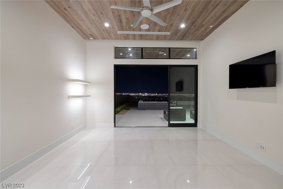 674 Dragon Point Drive