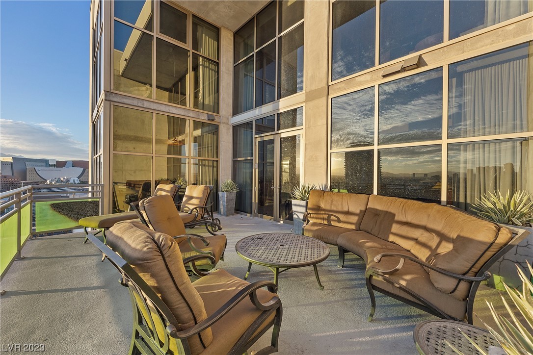 353 East Bonneville Avenue 1402