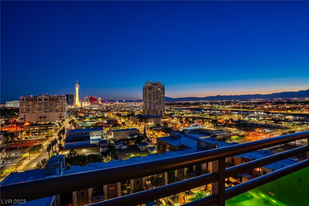 353 East Bonneville Avenue 1402