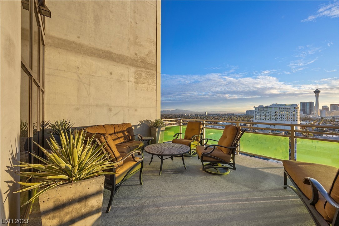 353 East Bonneville Avenue 1402