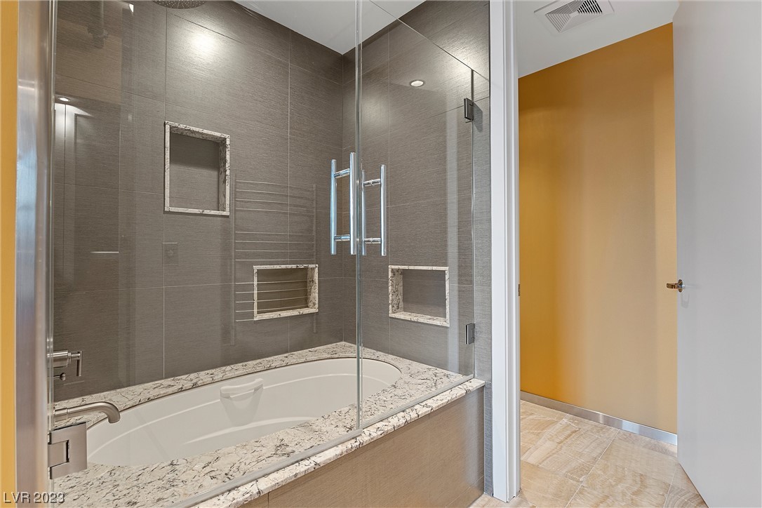 353 East Bonneville Avenue 1402