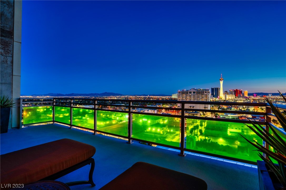 353 East Bonneville Avenue 1402