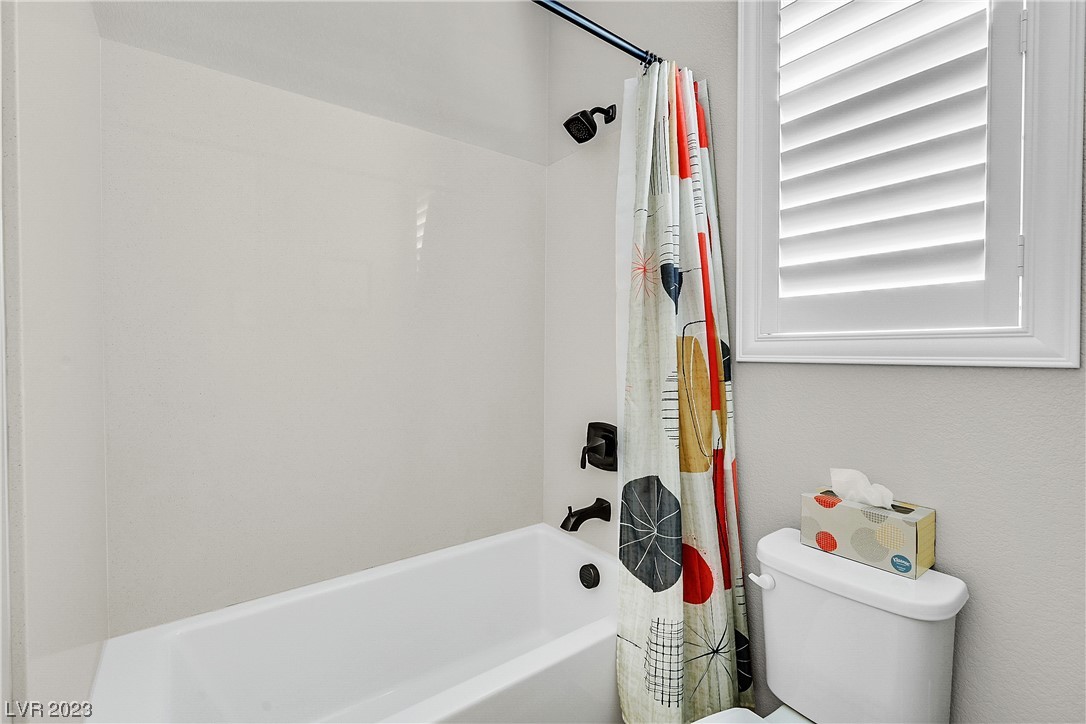 11846 Albissola Avenue